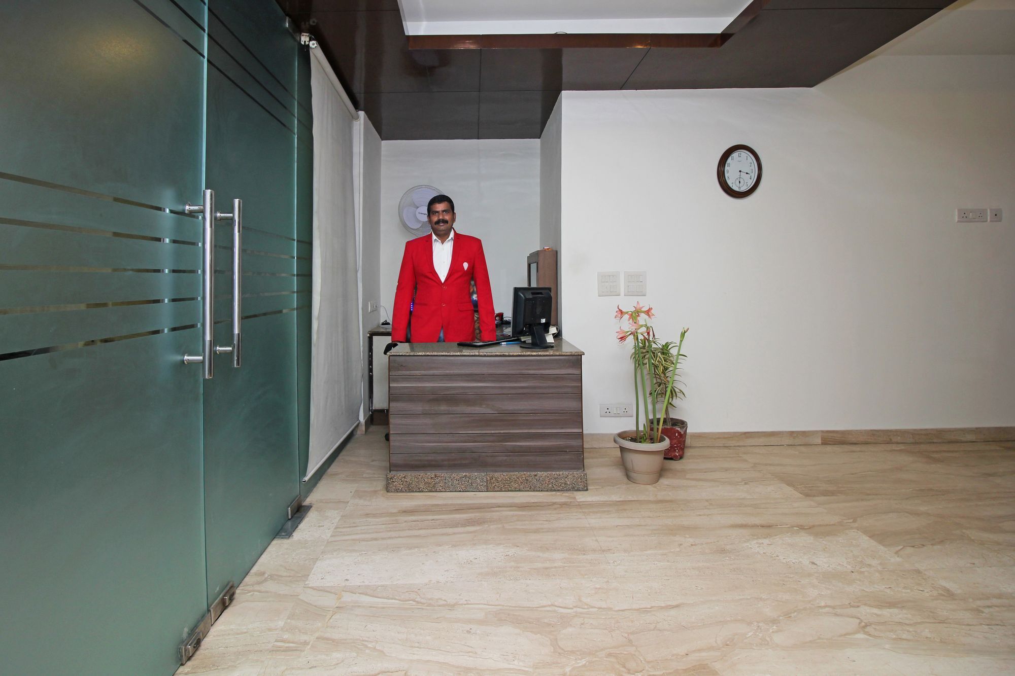 Fabhotel Merriment City Noida Exterior foto